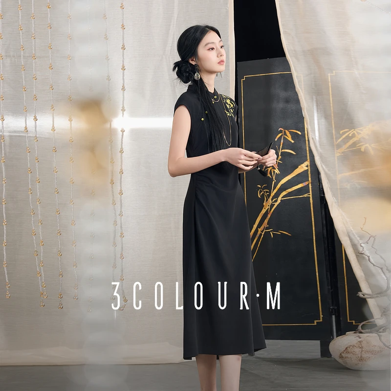三彩2025夏季新款新中式改良旗袍黑色刺绣连衣裙国风无袖长裙女M