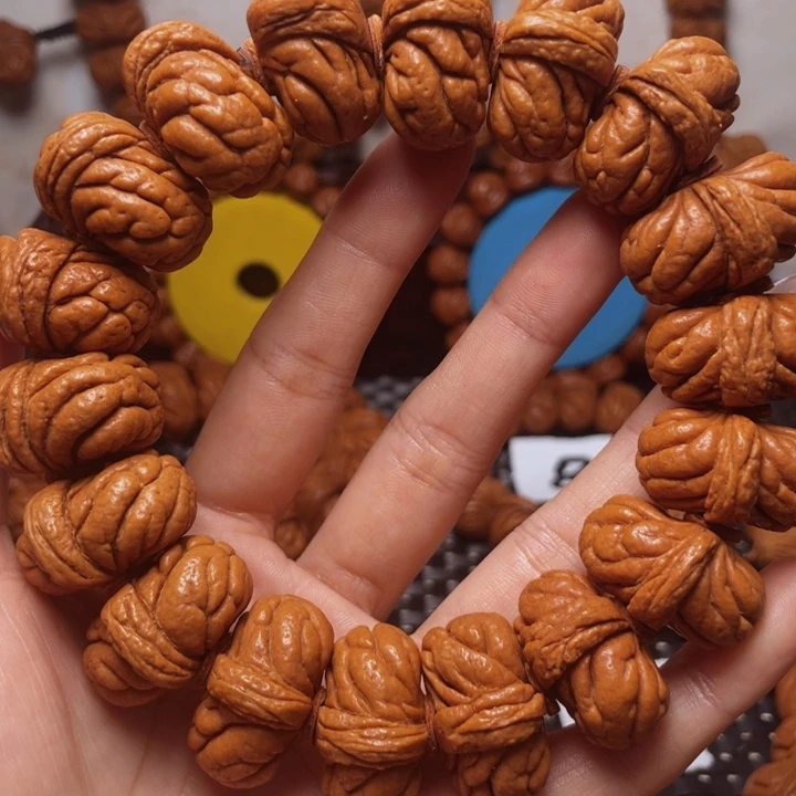 兄***购桃核吊坠龙纹桃核