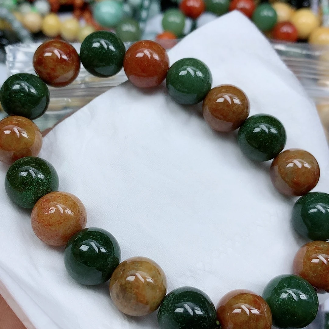 翡翠颈饰未镶嵌手串