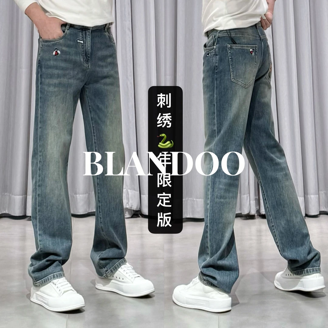 BLANDOO “蛇年限定” 男士经典百搭刺绣小标水洗蓝牛仔裤6BD0669