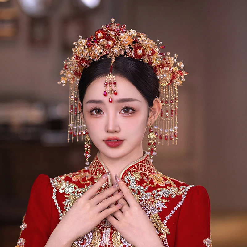 中式凤冠秀禾头饰2025新款凤冠头饰新娘结婚霞帔流苏步摇前后大冠