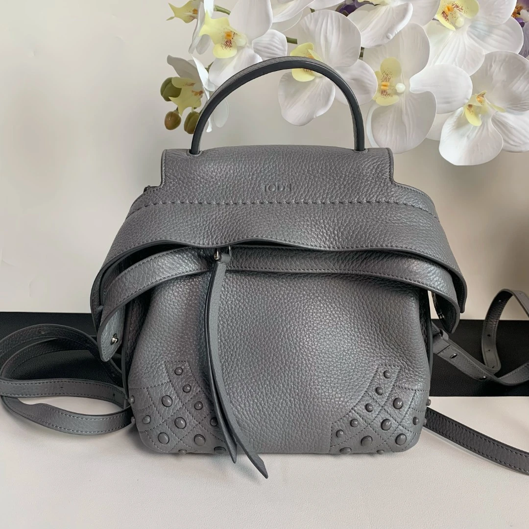 95新 TOD’S/托德斯 【99新】tod‘s 锡器灰大嘴双肩带多用