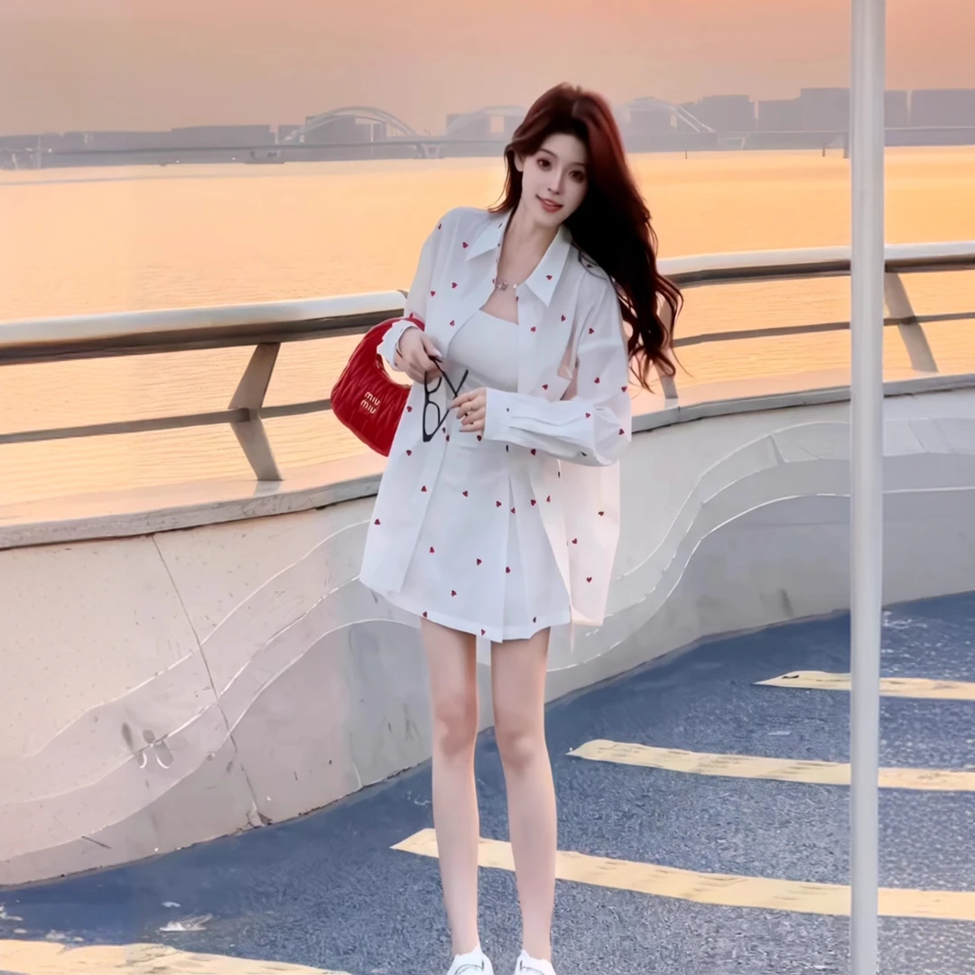 时尚套装女春季新款爱心刺绣翻领长袖衬衫高腰百褶半身裙两件套潮