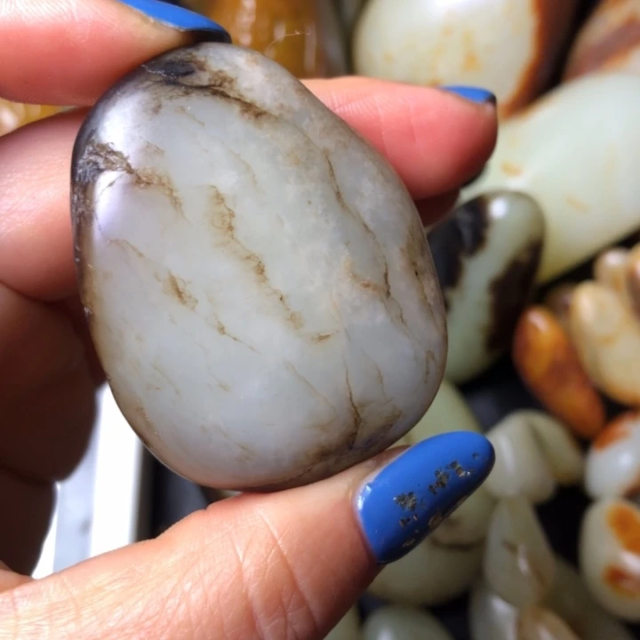 和田玉未镶嵌珠宝奇石