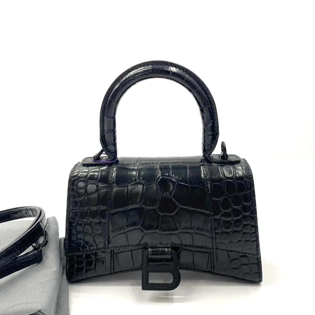 95新 Balenciaga/巴黎世家 ❤️❤️❤️98新沙漏全黑单肩斜挎手提包