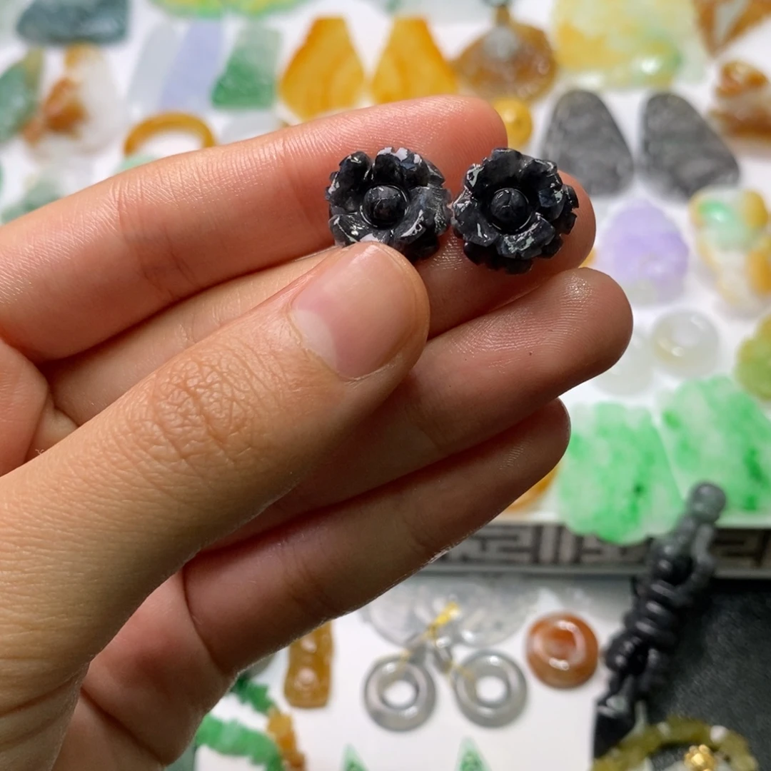 定制翡翠未镶嵌耳饰