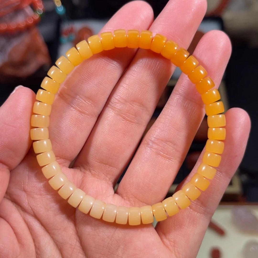 石英质玉（黄龙玉）未镶嵌渐变药片手串5.9左右