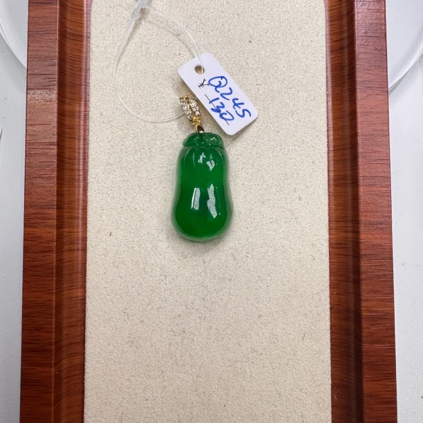 Q245精品百搭吊坠