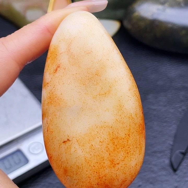 和田玉未镶嵌车挂