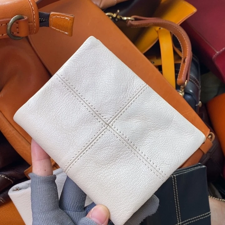 头层牛皮瑕疵A7活页本