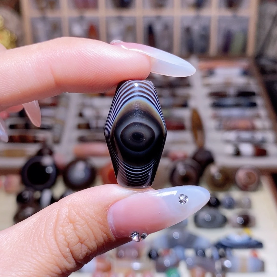 玛瑙/玉髓未镶嵌颈饰裤***要