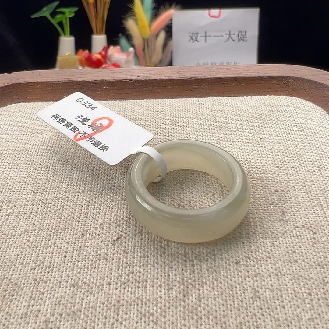 和田玉（糖玉）未镶嵌戒指K62烟灰细轮胎16.8不退换