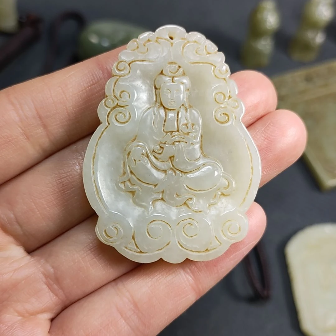 和田玉颈饰未镶嵌