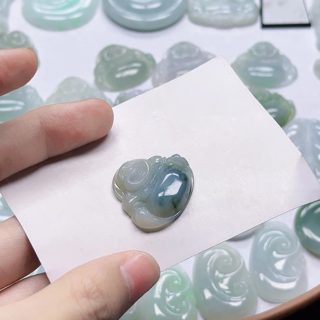 翡翠未镶嵌吊坠(赠链)翡翠