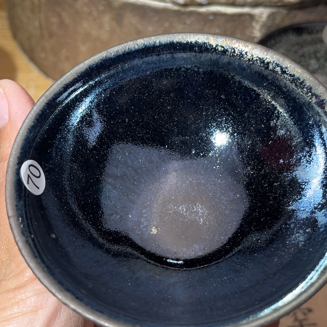 茶盏义兴龙窑坚持真柴烧落灰烧