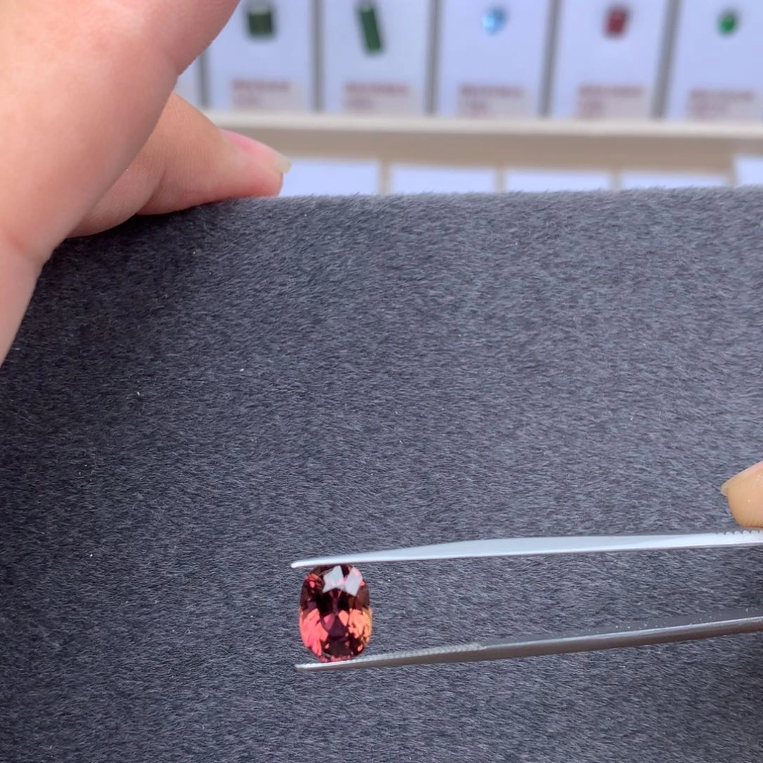 裸石未镶嵌碧玺橙红 3.63ct