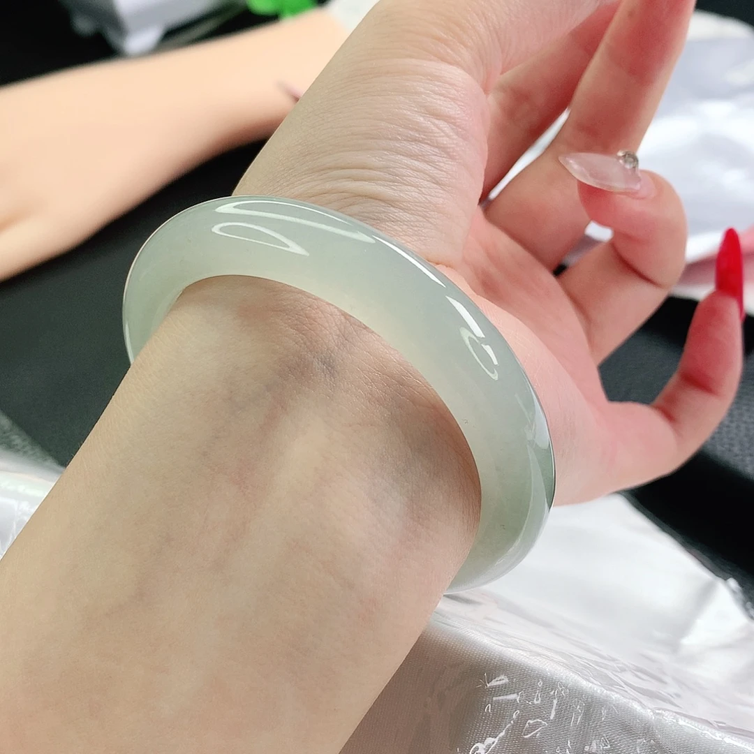未镶嵌手镯翡翠54圈
