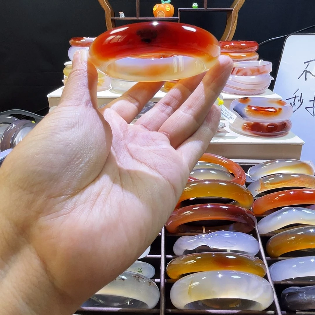 玛瑙/玉髓未镶嵌手镯
