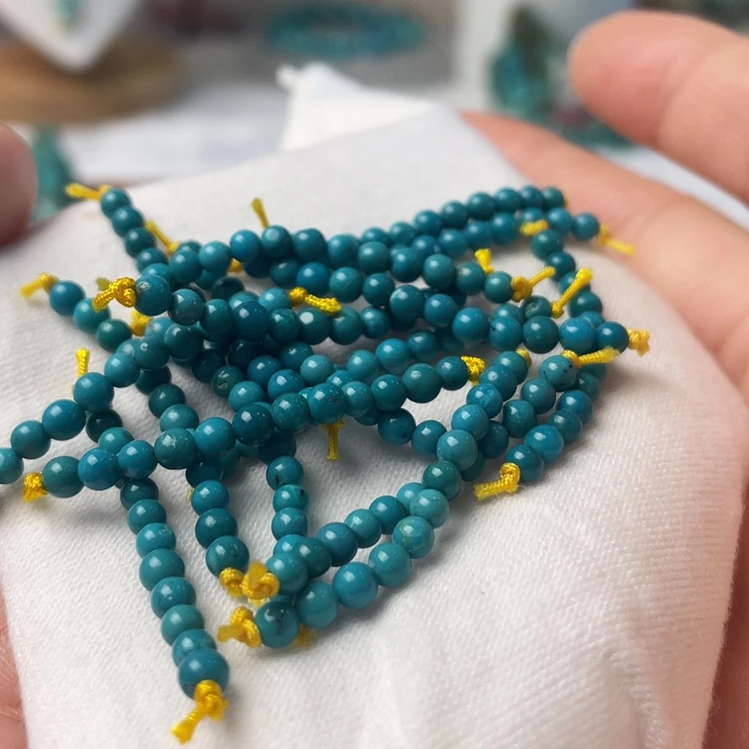 南红玛瑙配饰未镶嵌