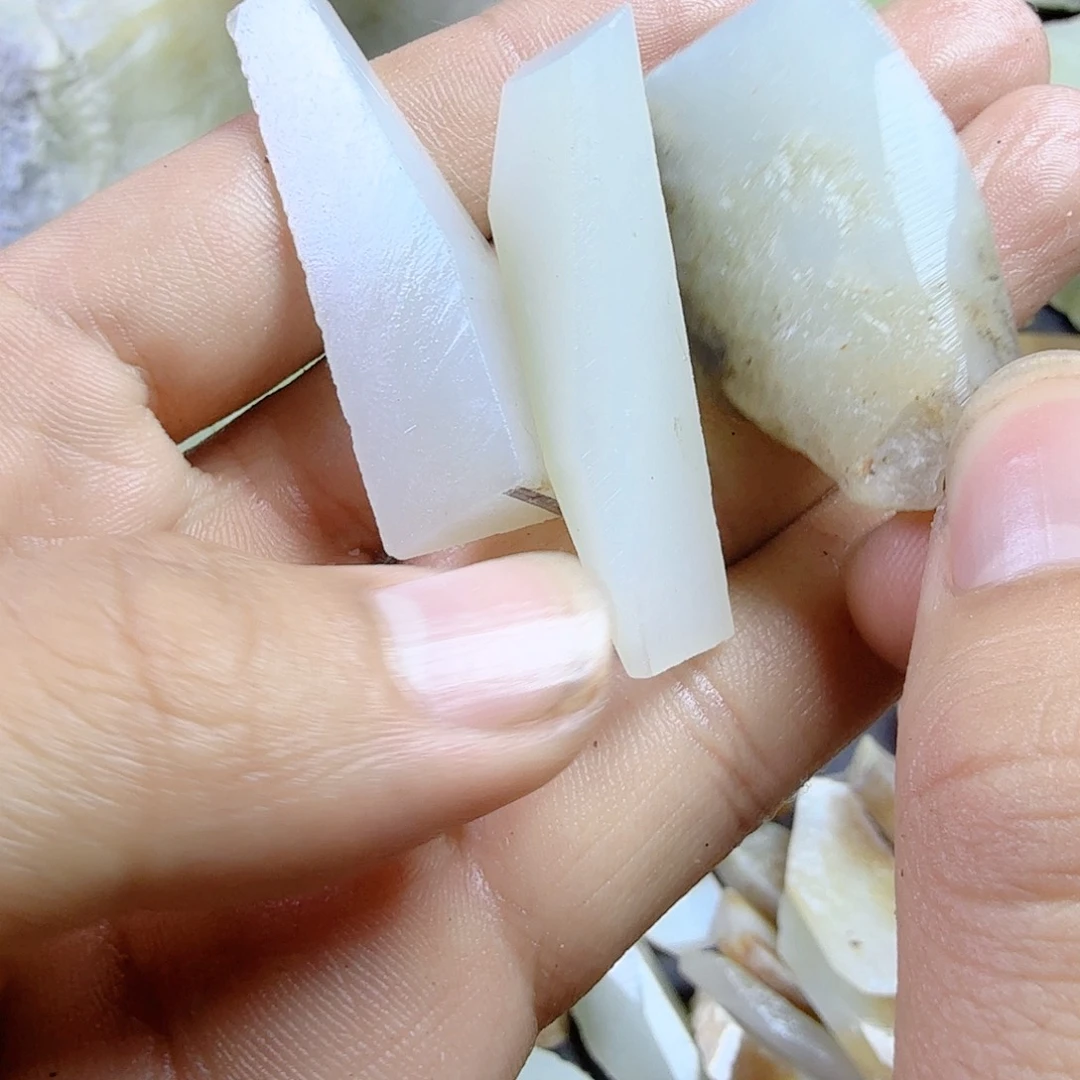 和田玉（糖玉）未镶嵌挂件