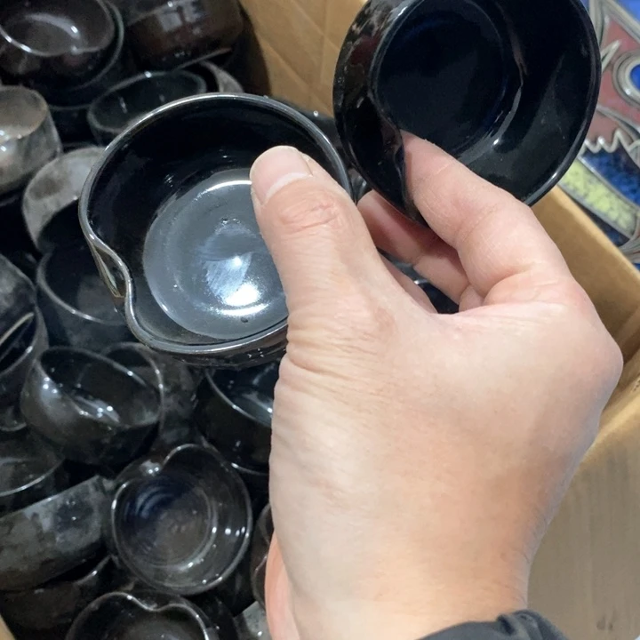 瓷片黑色握口盏两只微瑕