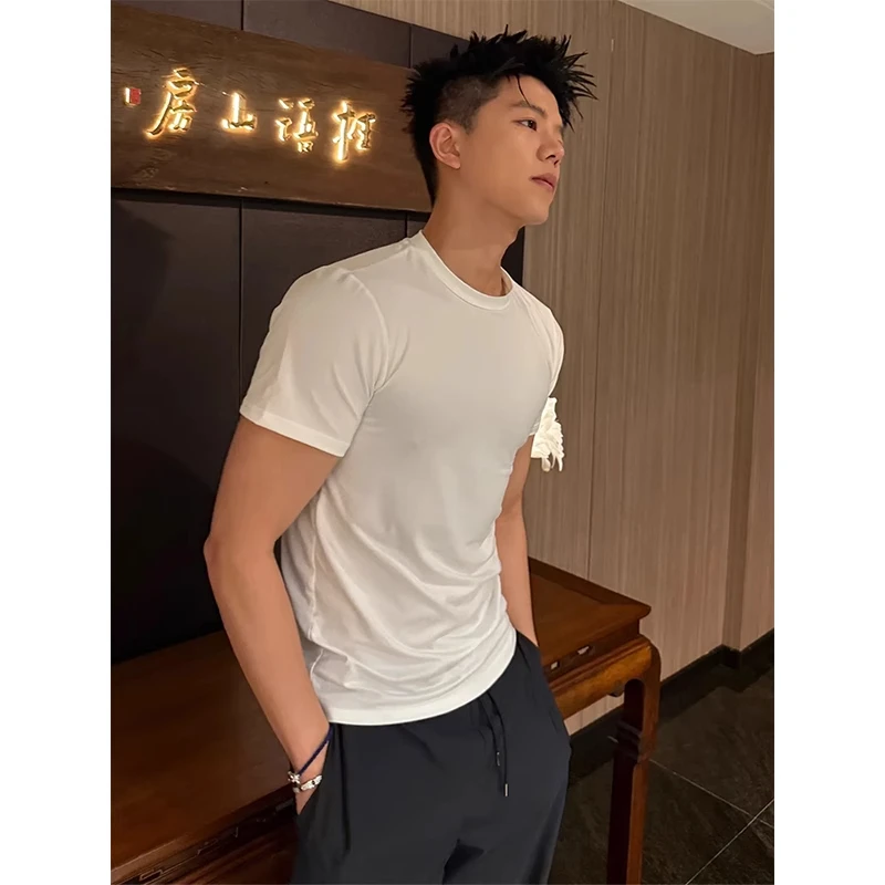 白色收袖口健身短袖男款夏季显肌肉修身t恤潮牌美式小领口三分袖