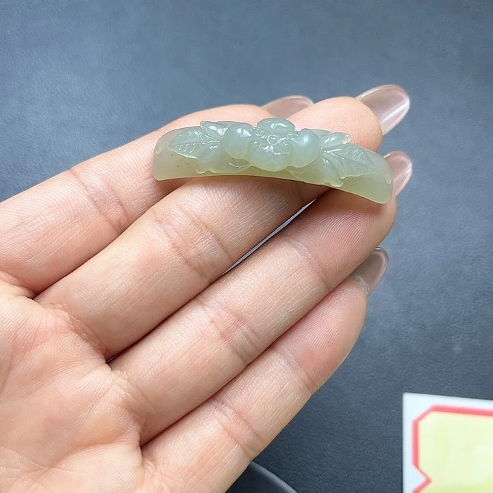 【闪购商品】颈饰未镶嵌和田玉