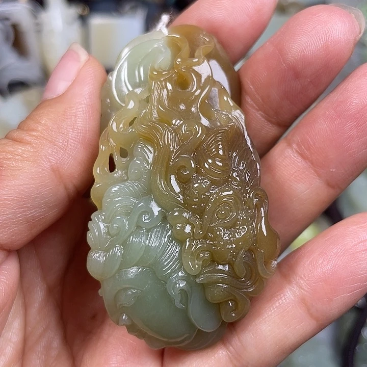颈饰未镶嵌和田玉