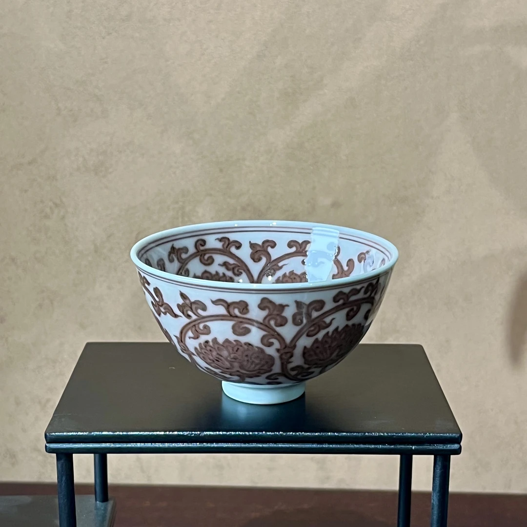 冯公窑 双钩莲鸡心杯