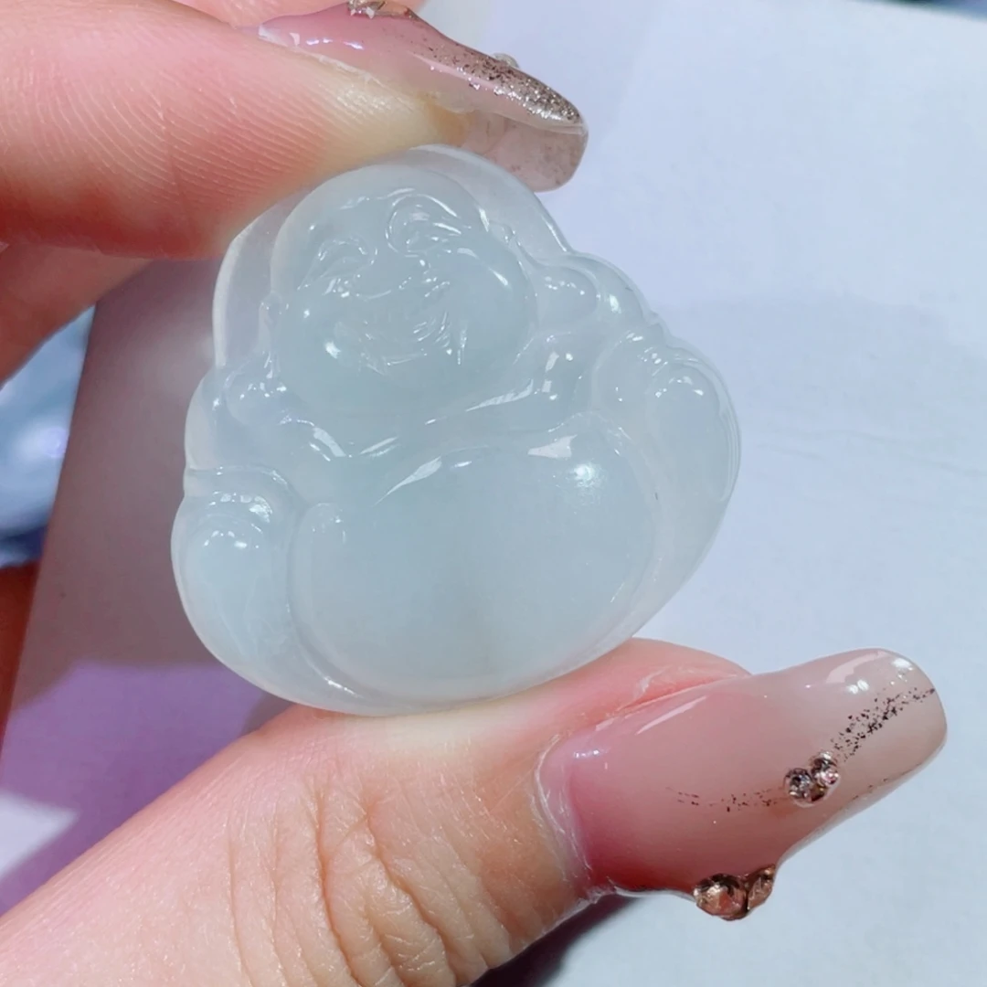翡翠颈饰未镶嵌佛公
