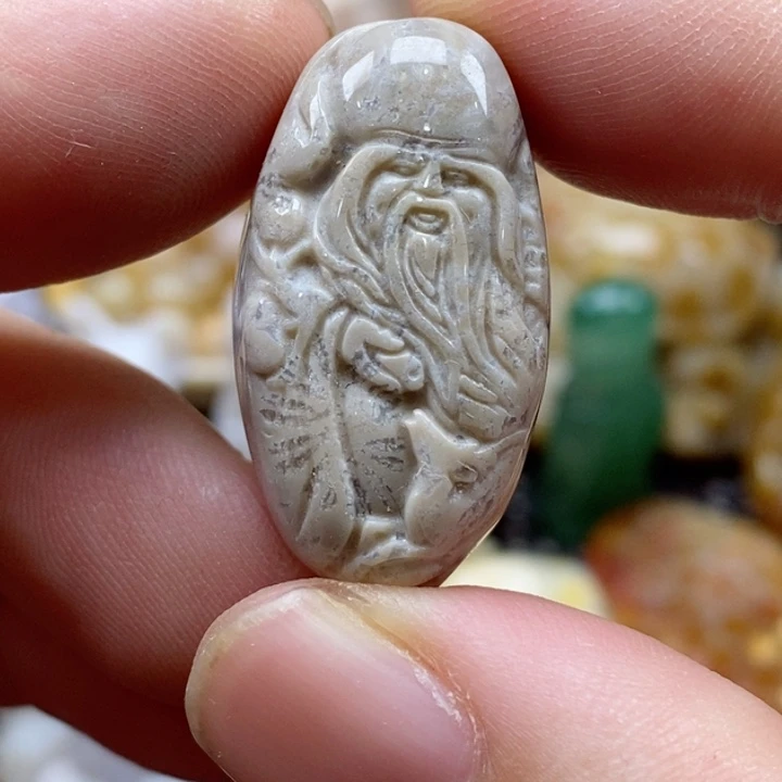 硅化珊瑚（珊瑚玉）颈饰未镶嵌小吊坠