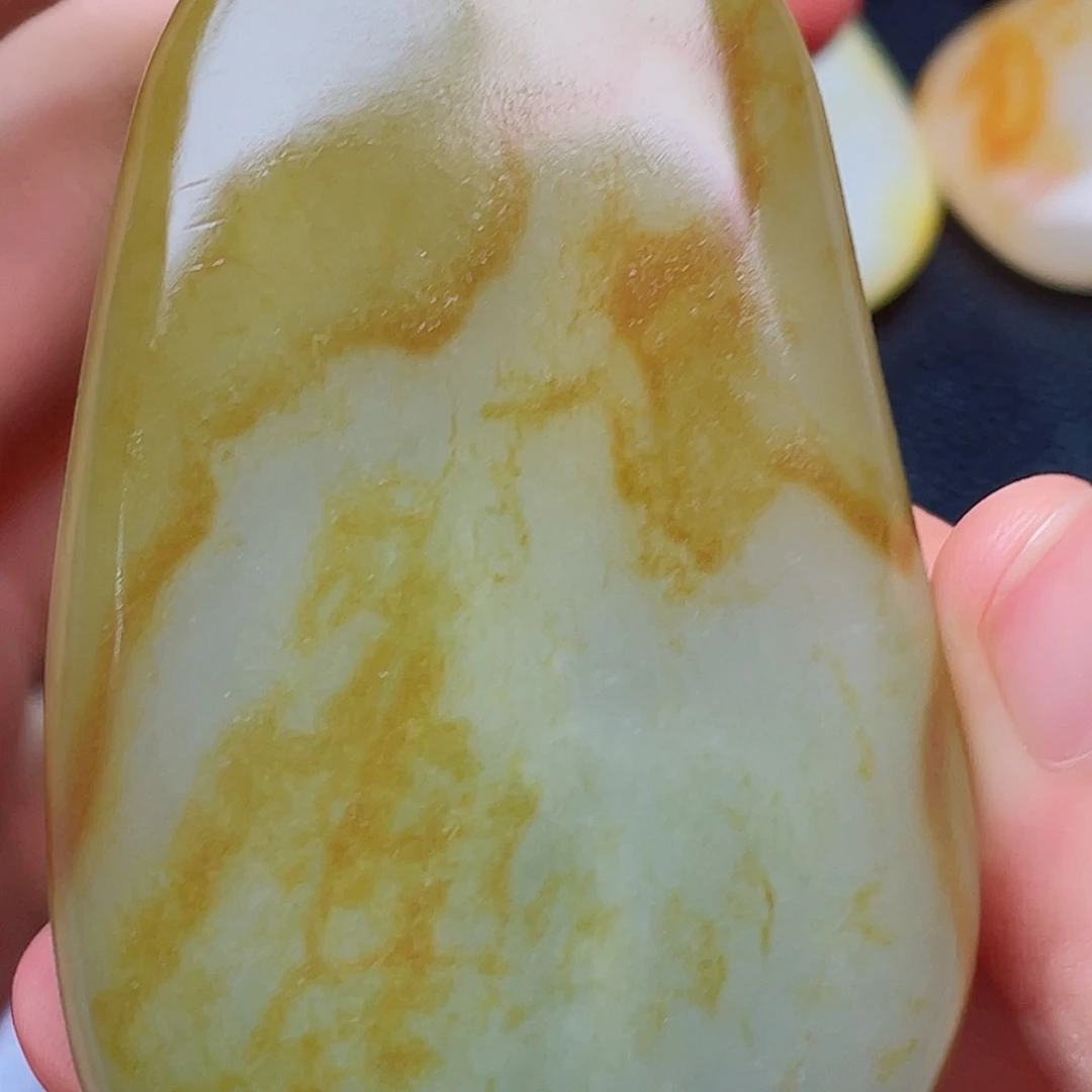 和田玉未镶嵌珠宝奇石