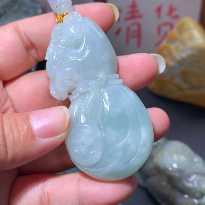 翡翠未镶嵌颈饰保真天然A货翡翠