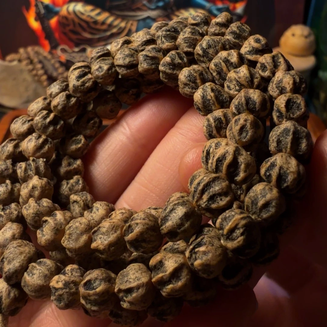 M***i吊坠柏香籽/百香籽