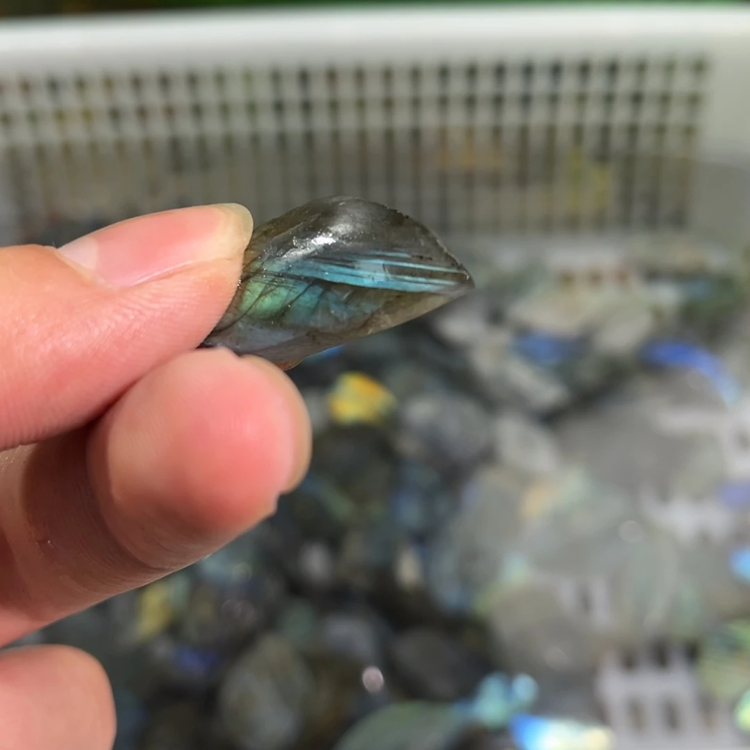 拉长石吊坠未镶嵌钰*?