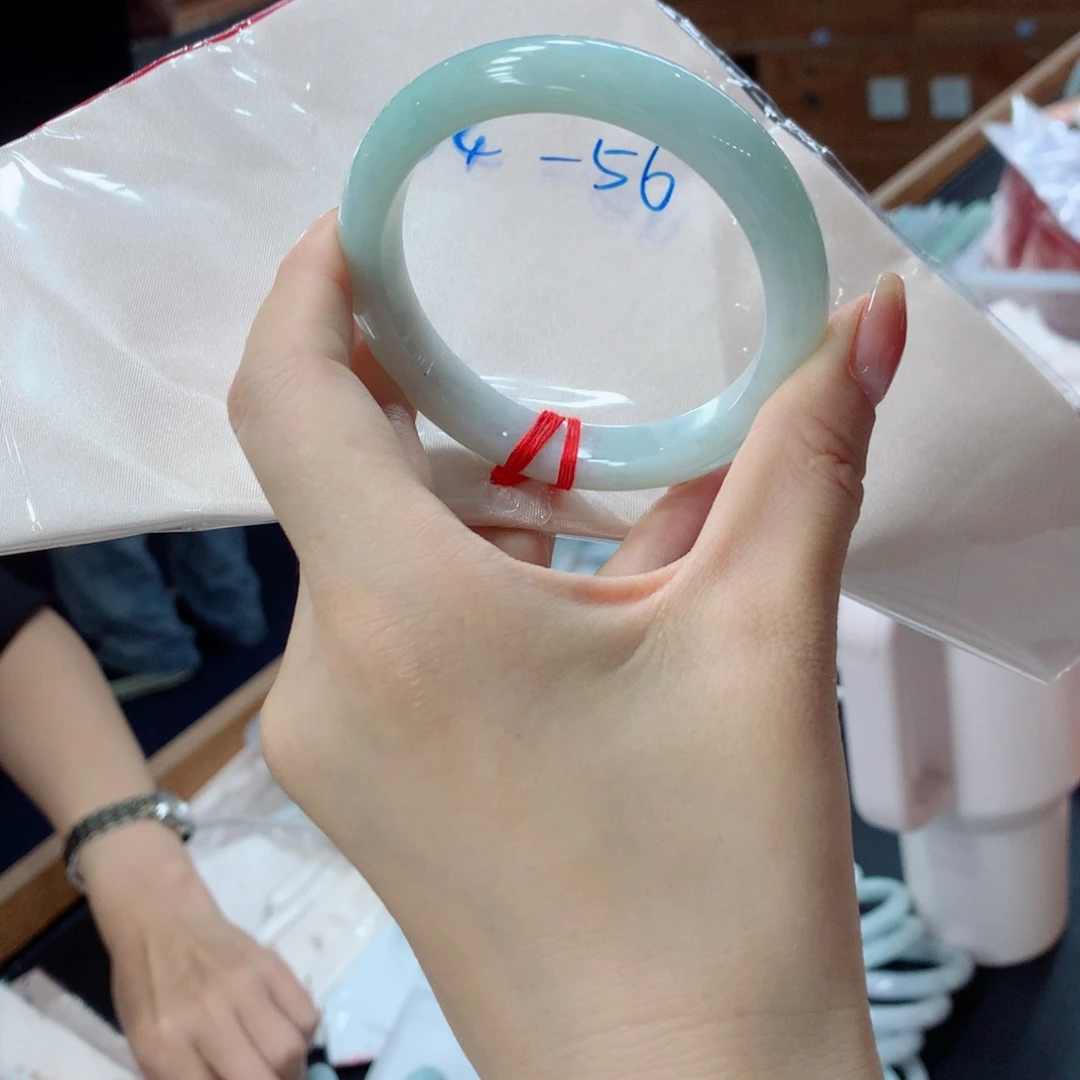 未镶嵌手镯翡翠买断