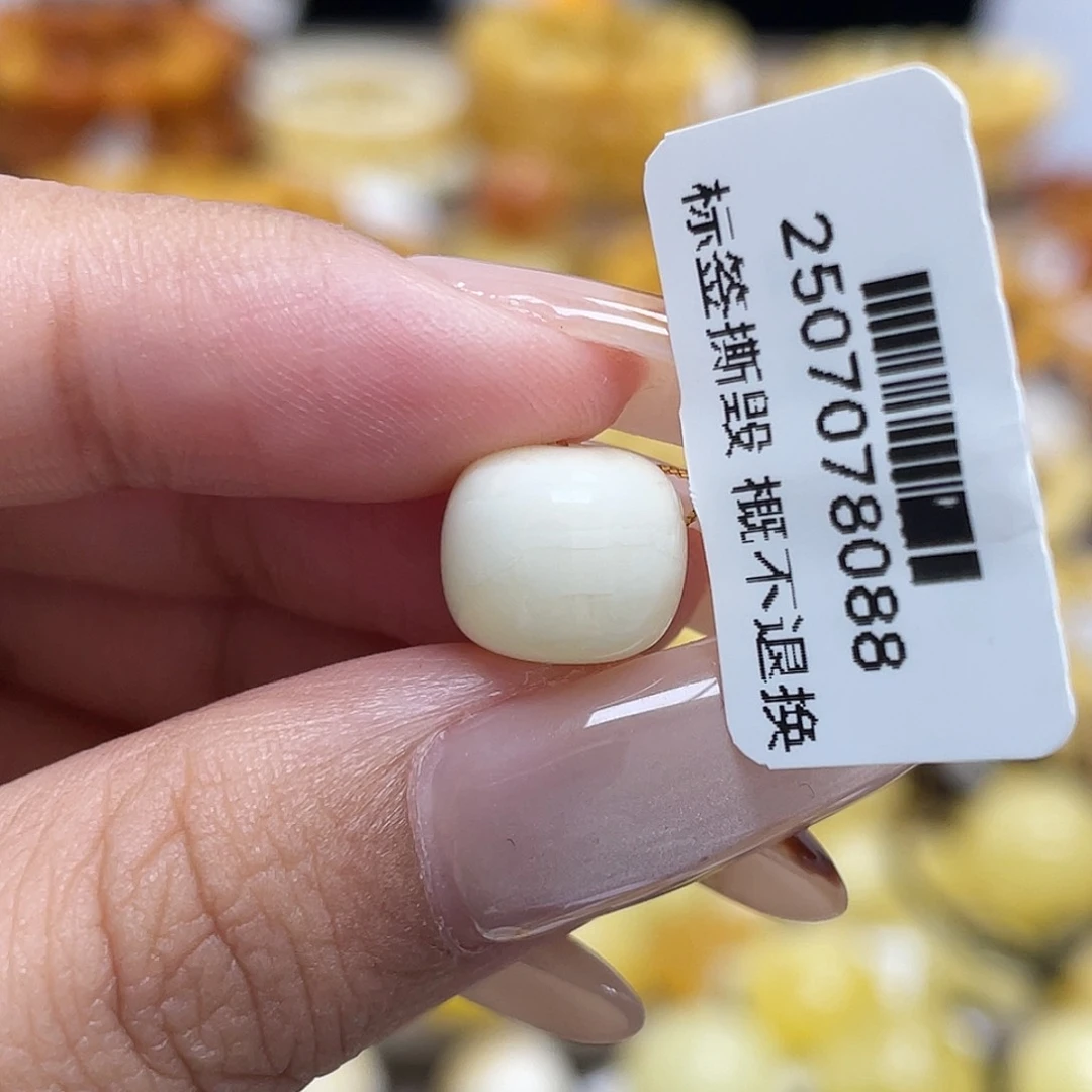 蜜蜡未镶嵌珠宝奇石花***10.0mm瓷白老型
