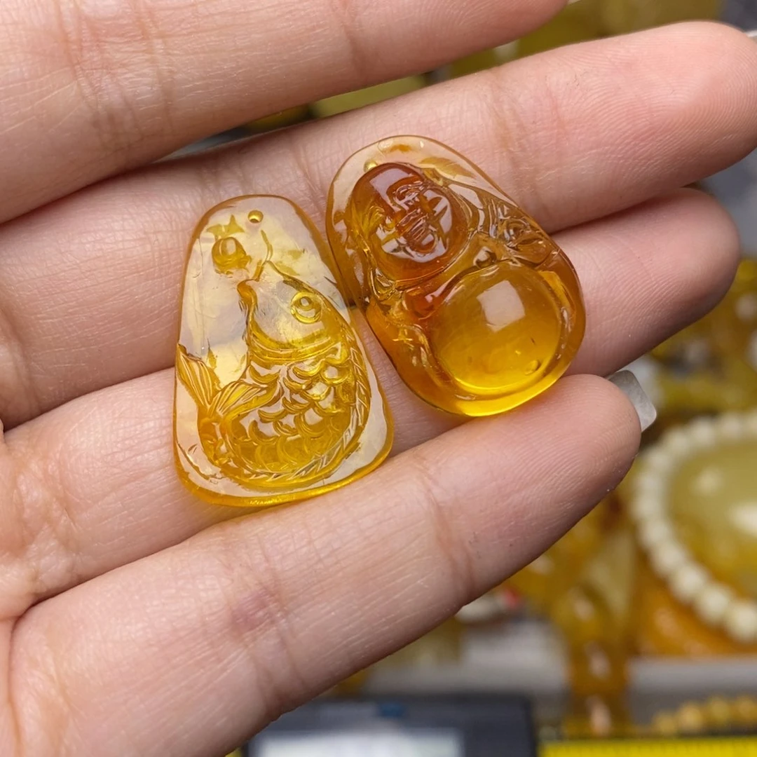 未镶嵌琥珀珠宝奇石