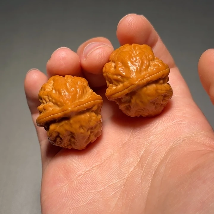 文玩核桃把件龙珠689