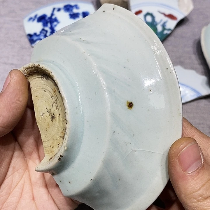 金雷*萨铜精品瓷片标本