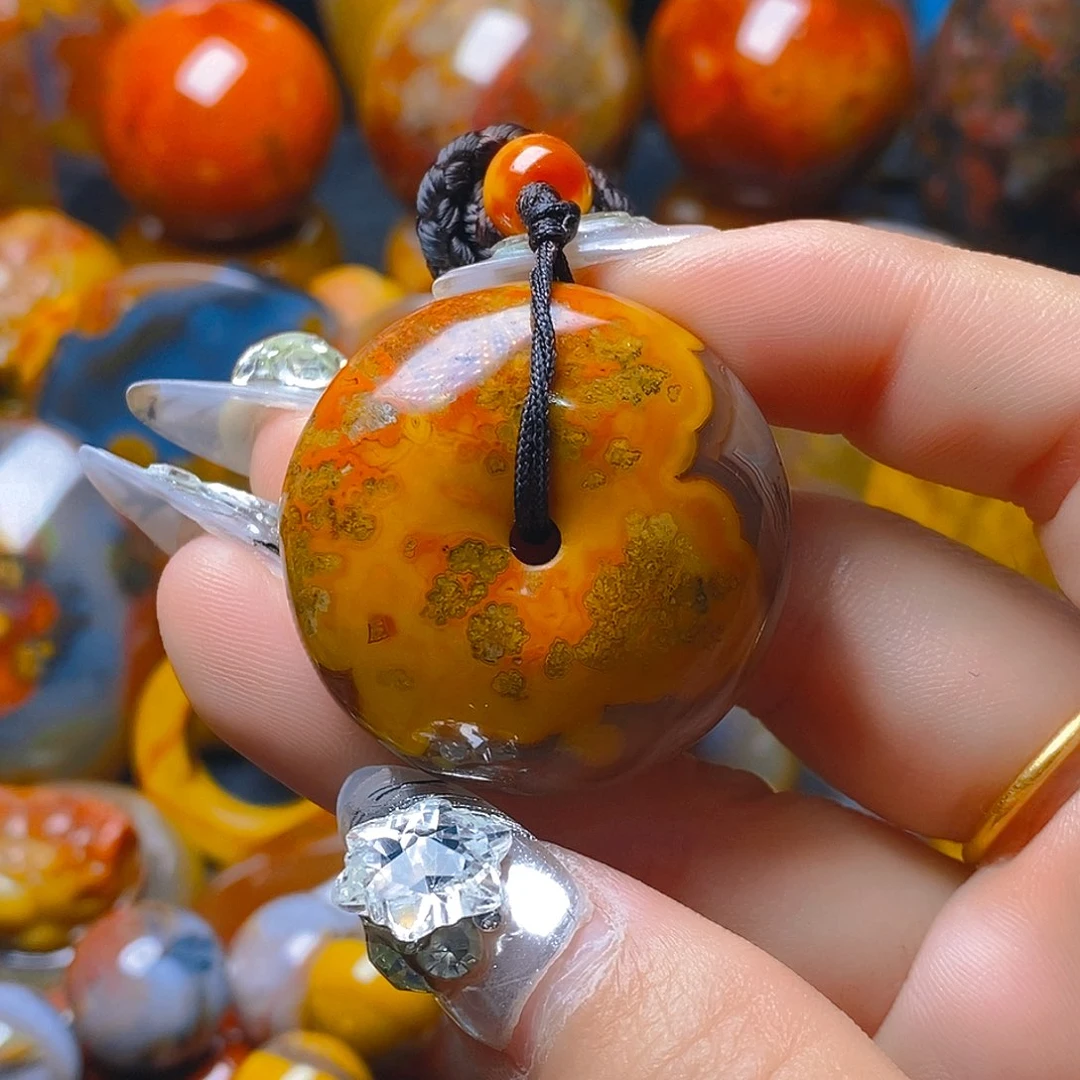 玛瑙/玉髓颈饰未镶嵌