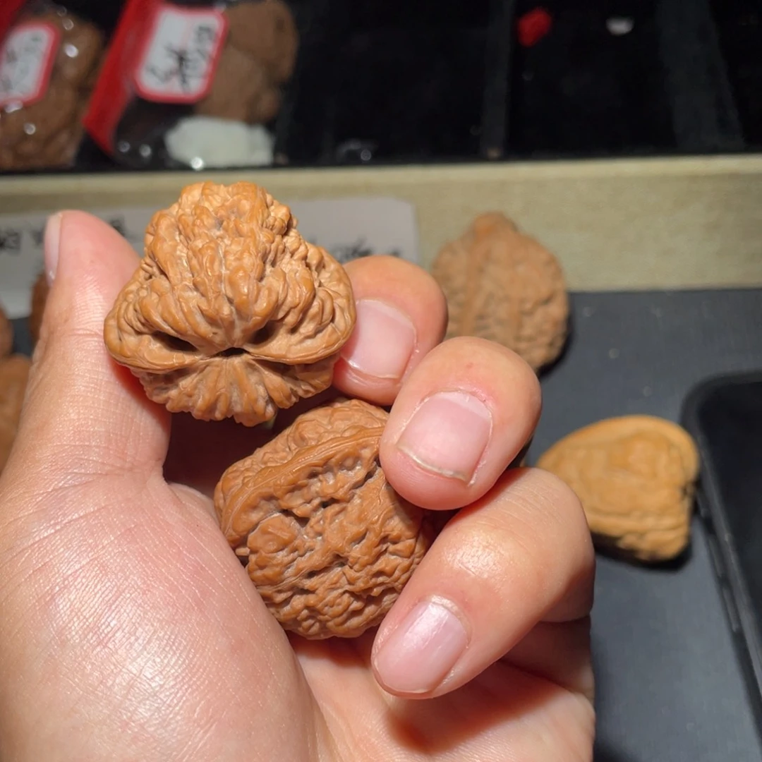 把件文玩核桃酱**滚核桃