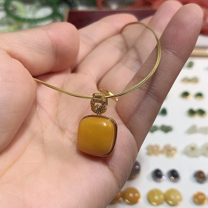 琥珀颈饰银S925镀金镶嵌辣*儿
