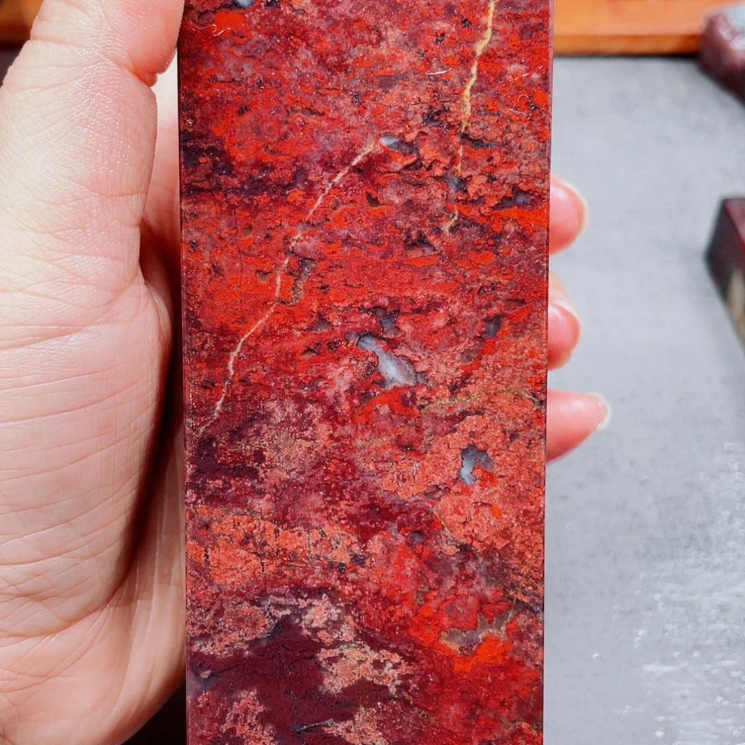 玉桂林鸡血玉印章镇尺11