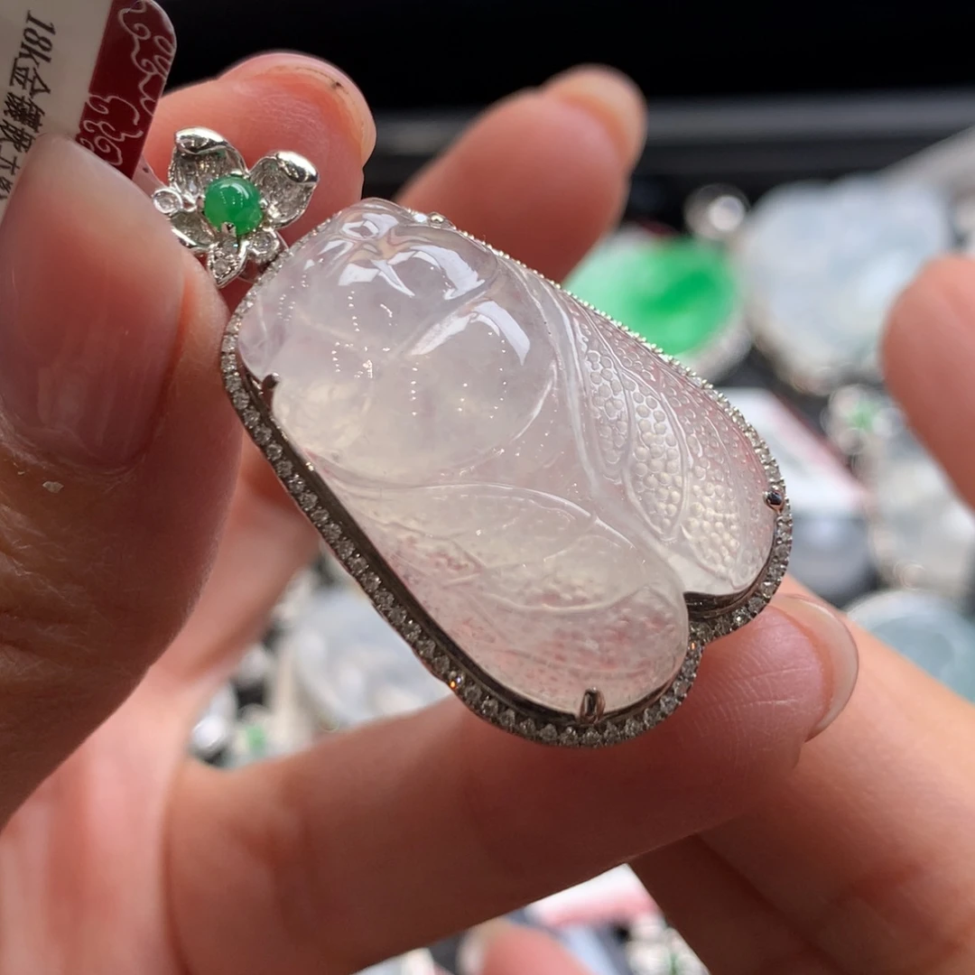 翡翠18K金镶嵌颈饰翡翠