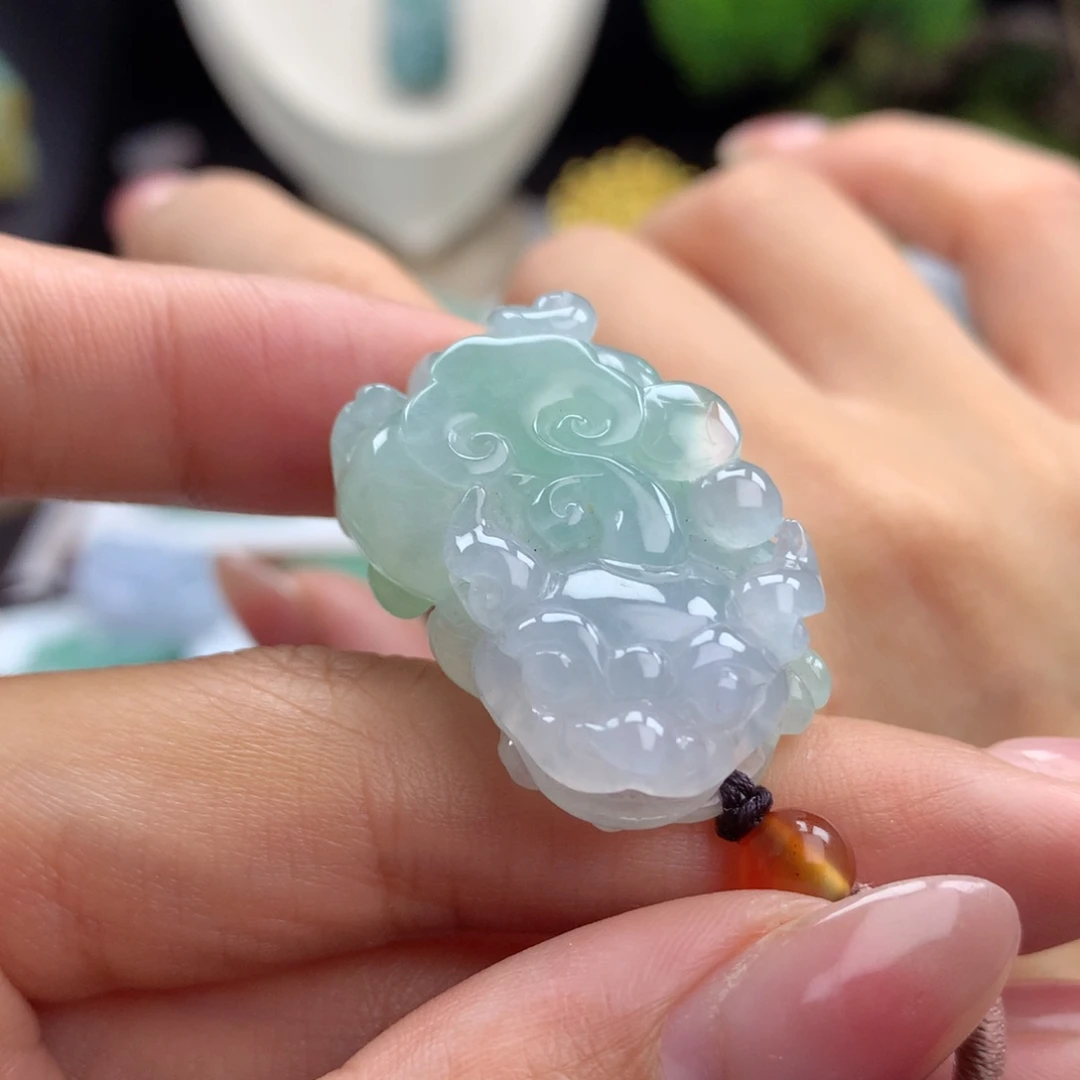 翡翠未镶嵌颈饰A8 春彩如意貔貅