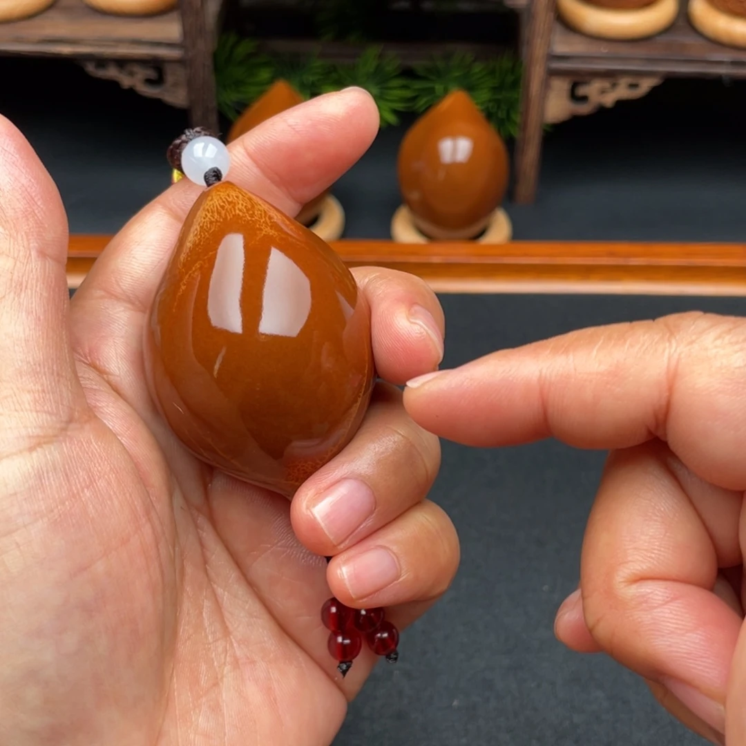 橄榄核吊坠鲍鱼37穿配