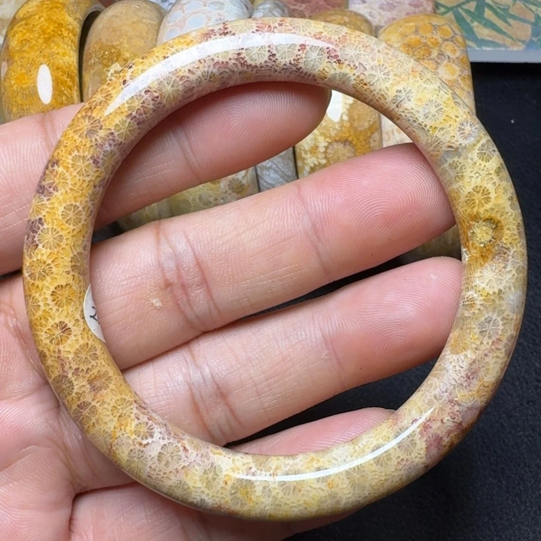 硅化玉纯天然色有机玉石保真色未镶嵌60圈口