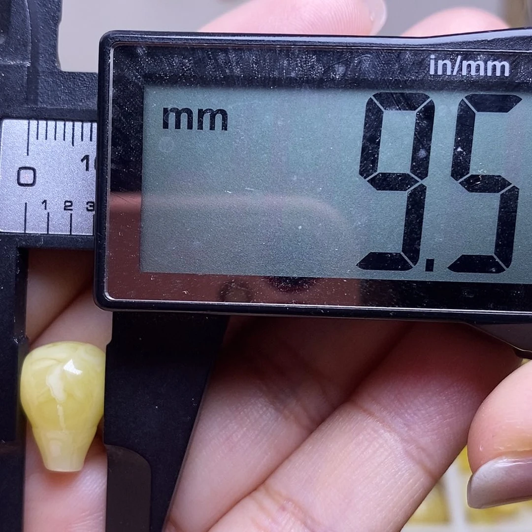 裸石琥珀未镶嵌蜜蜡三通
