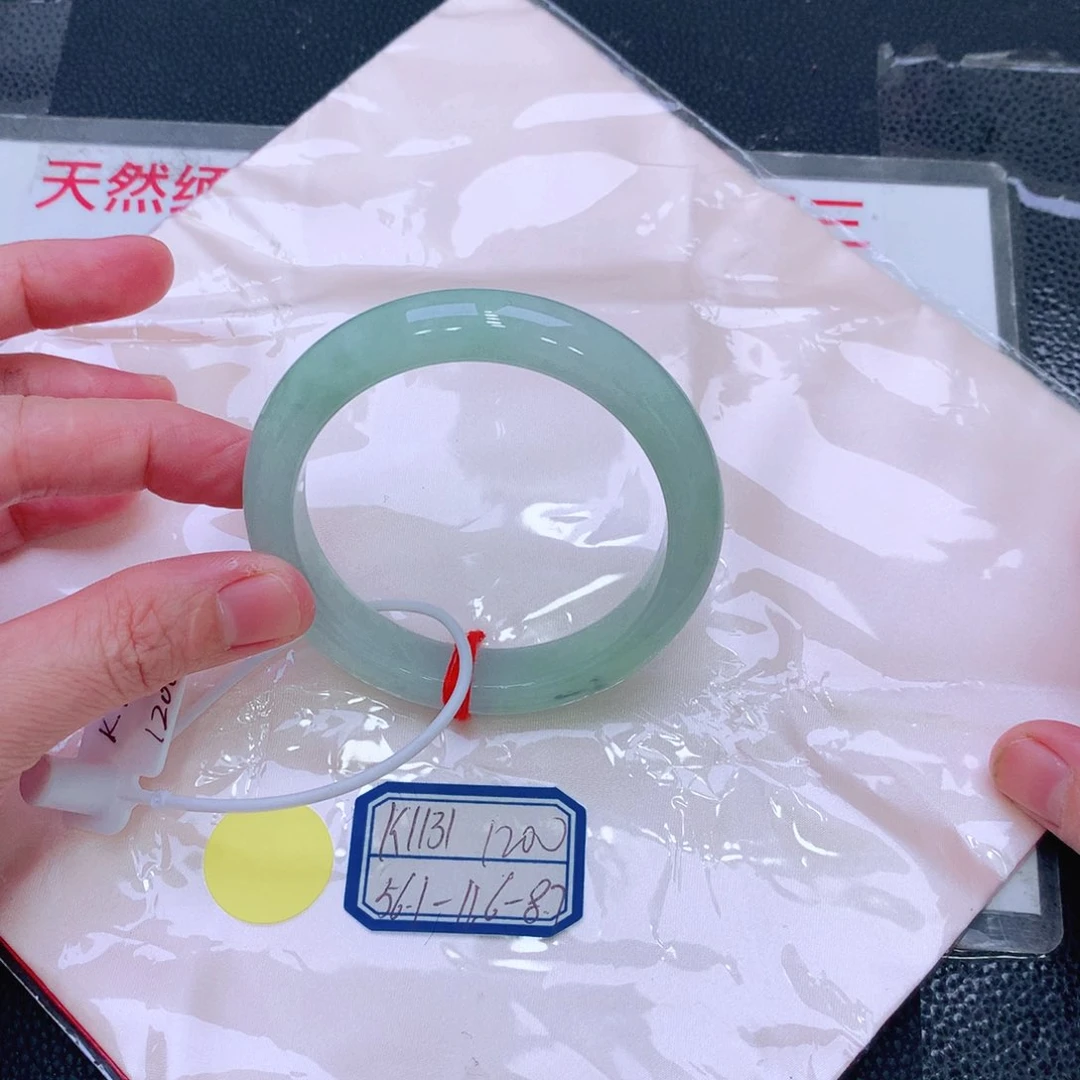 未镶嵌手镯翡翠缅甸翡翠手镯